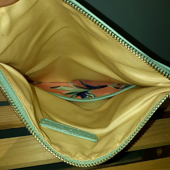 Rachel Pally Reversible, fold clutch - Picture 7 of 8